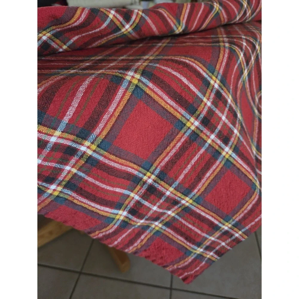 Threshold 56x100 Tablecloth Red Plaid Christmas Thick Cotton
